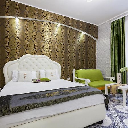 Apartments Leopolli Near Opera House Lemberg Exterior foto